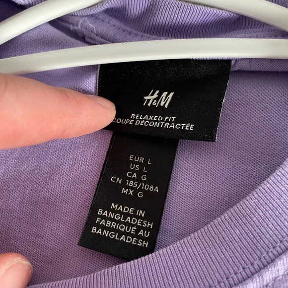 H&M T-Shirt - Picture 3 of 4